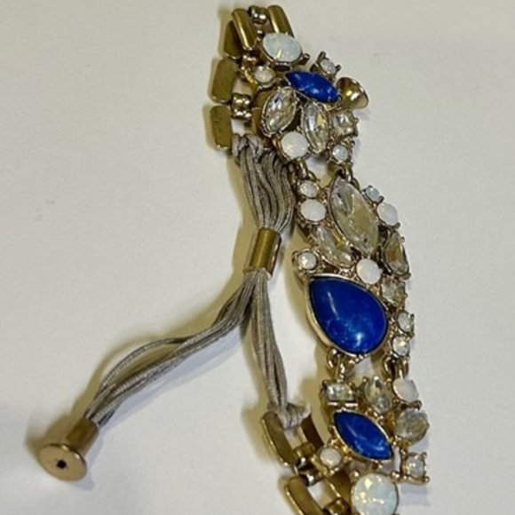 Beautiful Vintage Look Bracelet- New Without Tags, Adjustable Slide - Picture 2 of 3